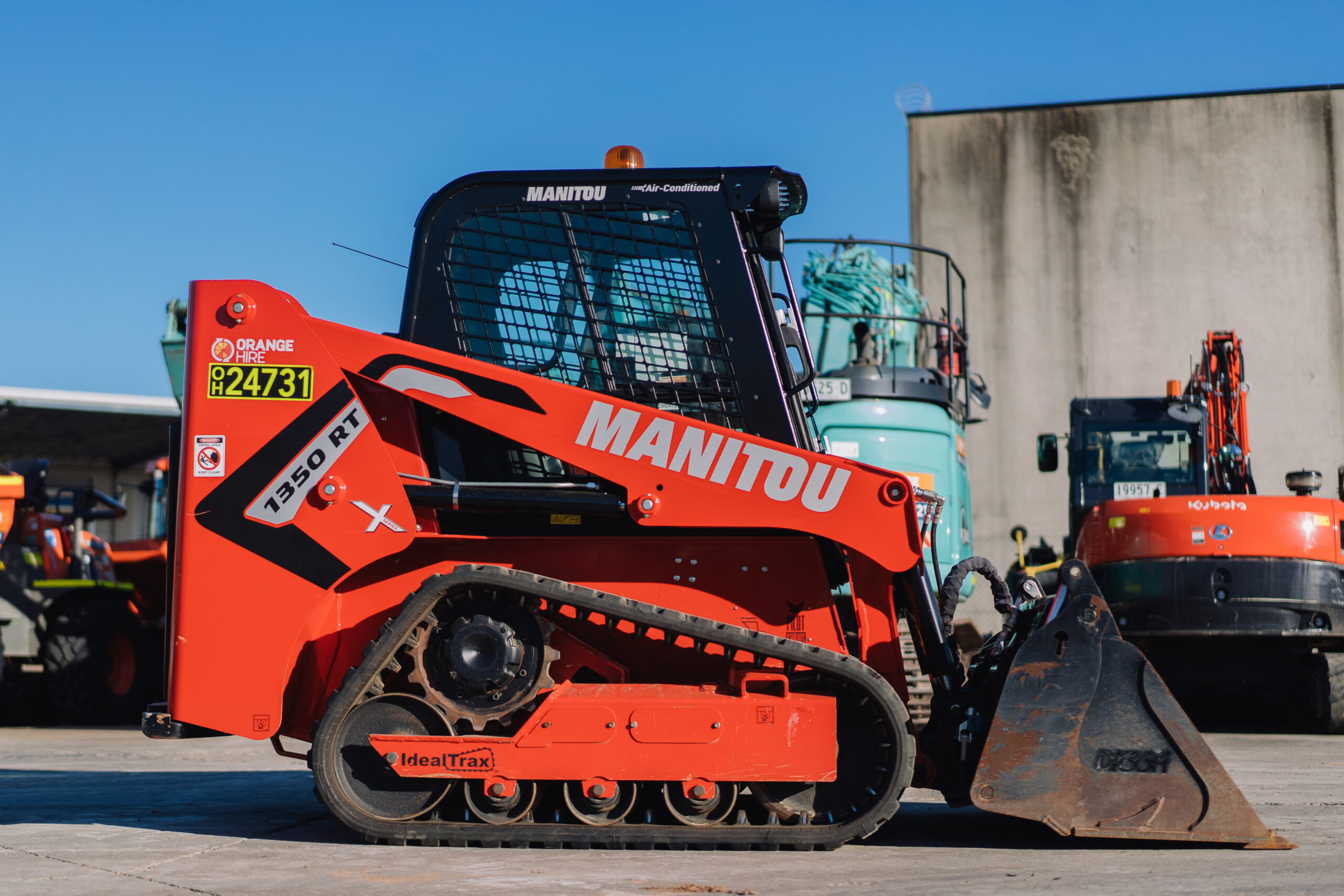 Track loader hire | Orange Hire