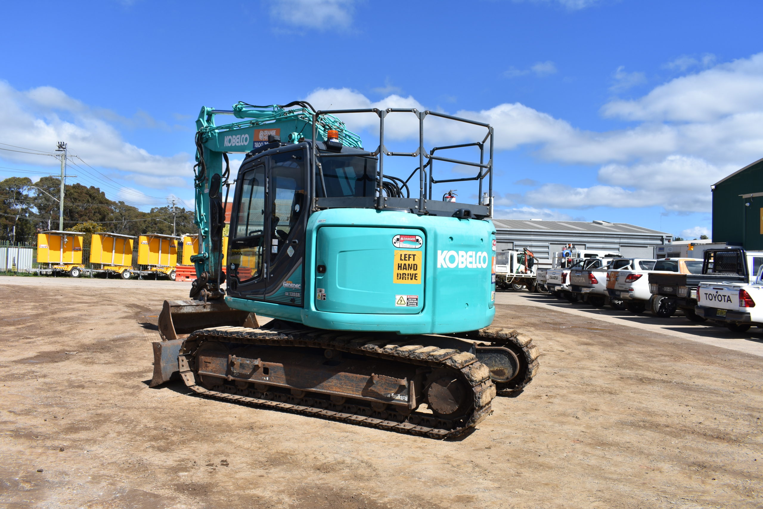2015 Kobelco SK135SR-3 Excavator for Sale: Orange Hire
