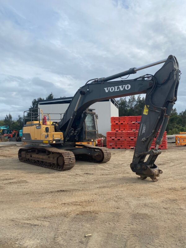 Volvo EC300DL 30T Excavator - QLD