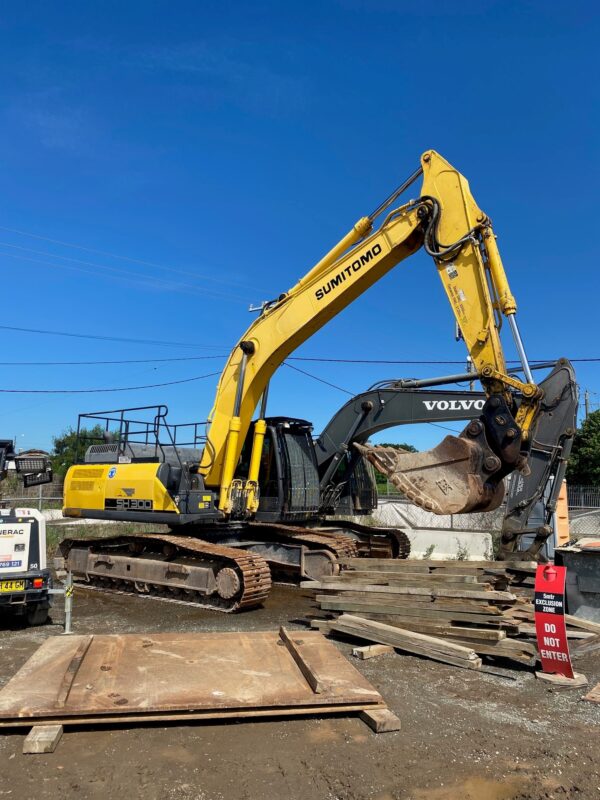 Sumitomo SH300-6 30T Excavator - QLD
